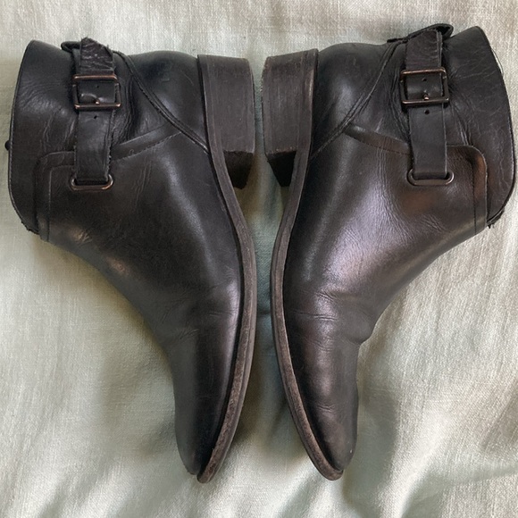 UGG Barnett Black Leather Zip Strap Ankle Boots - Picture 3 of 7